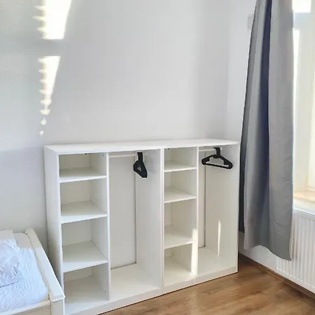 Apartmán 3 Rooms, Free Parking, 25 Min To Duesseldorf, 200 Mbps Wlan