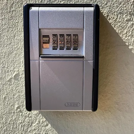 Apartmán 3 Rooms, Free Parking, 25 Min To Duesseldorf, 200 Mbps Wlan