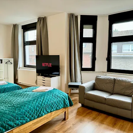Apartmán 3 Rooms, Free Parking, 25 Min To Duesseldorf, 200 Mbps Wlan
