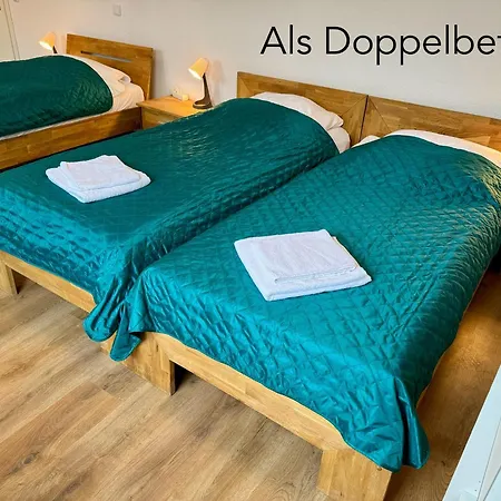 3 Rooms, Free Parking, 25 Min To Duesseldorf, 200 Mbps Wlan Duisburgo