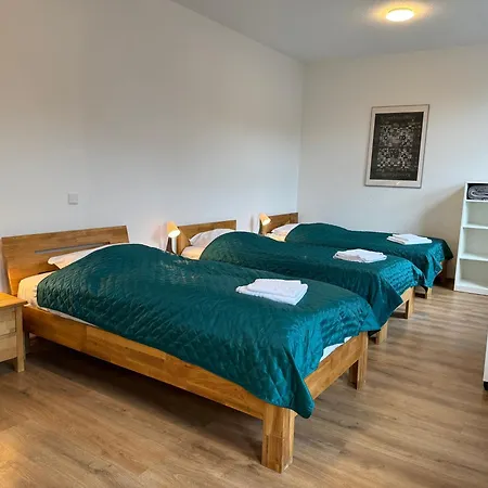 3 Rooms, Free Parking, 25 Min To Duesseldorf, 200 Mbps Wlan Apartmán *