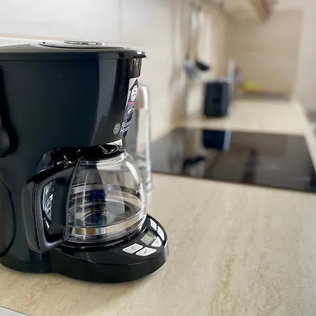 3 Rooms, Free Parking, 25 Min To Duesseldorf, 200 Mbps Wlan Duisburgo