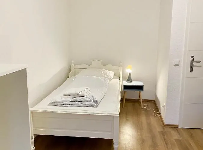 Apartamento 3 Rooms, Free Parking, 25 Min To Duesseldorf, 200 Mbps Wlan *