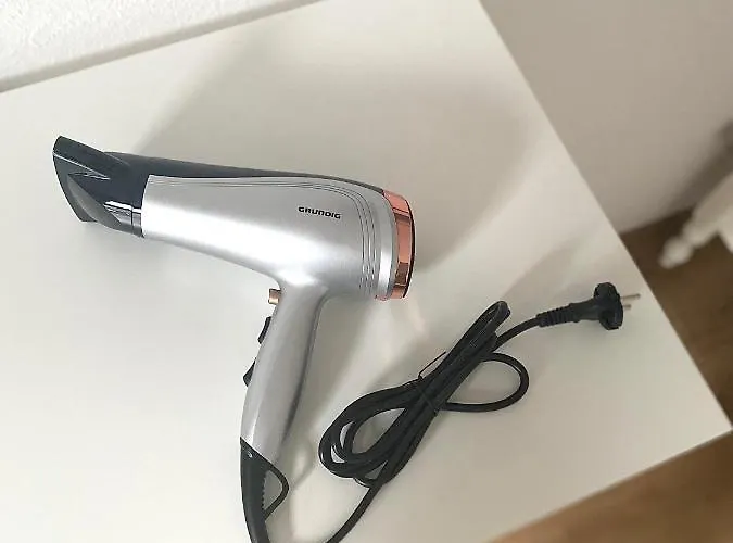 Apartamento 3 Rooms, Free Parking, 25 Min To Duesseldorf, 200 Mbps Wlan Duisburgo