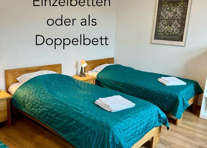 3 Rooms, Free Parking, 25 Min To Duesseldorf, 200 Mbps Wlan * Duisburgo